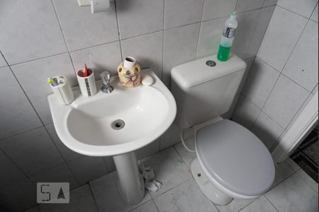Casa à venda com 300m², 5 quartos e 4 vagasCasa 2 - Banheiro 1