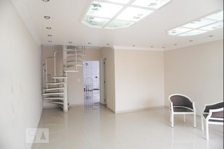 Casa 1 - Sala de casa à venda com 5 quartos, 300m² em Burgo Paulista, São Paulo