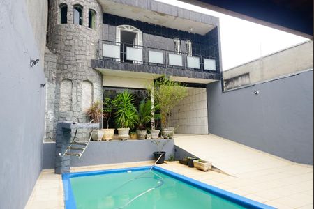 Casa à venda com 300m², 5 quartos e 4 vagasPiscina