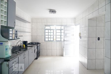 Casa à venda com 300m², 5 quartos e 4 vagasCasa 1 - Cozinha