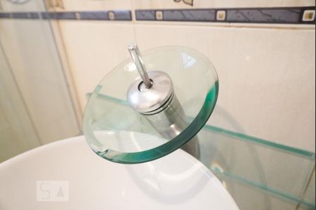 Casa à venda com 300m², 5 quartos e 4 vagasCasa 1 - Banheiro 2