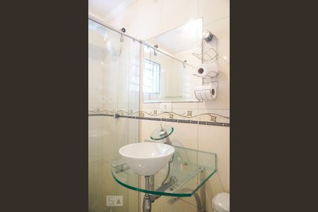 Casa à venda com 300m², 5 quartos e 4 vagasCasa 1 - Banheiro 2