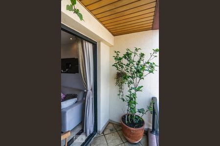 Apartamento à venda com 114m², 3 quartos e 3 vagas Apartamento à venda com 114m², 3 quartos e 3 vagasVaranda