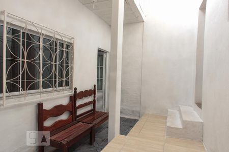 Entrada da Sala de casa para alugar com 2 quartos, 120m² em Boa Vista, Belo Horizonte