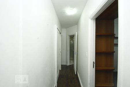 Corredor de apartamento para alugar com 3 quartos, 88m² em Flamengo, Rio de Janeiro