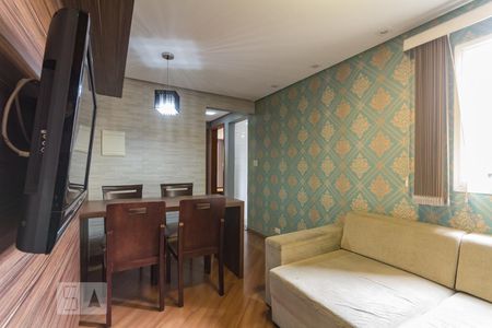 Sala de apartamento para alugar com 2 quartos, 46m² em Jardim Pilar, Mauá