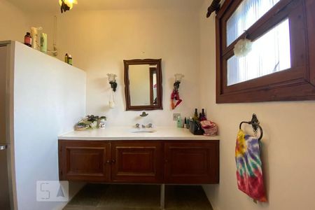 Casa à venda com 544m², 4 quartos e 3 vagasBanheiro da Suíte 1