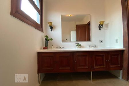 Casa à venda com 544m², 4 quartos e 3 vagasBanheiro