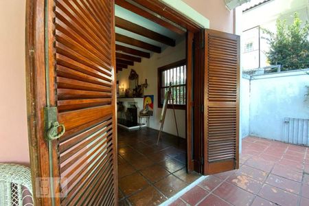 Casa à venda com 544m², 4 quartos e 3 vagasVaranda