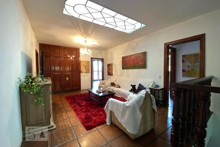 Casa à venda com 544m², 4 quartos e 3 vagasSala de TV