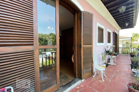 Casa à venda com 544m², 4 quartos e 3 vagasSuíte 1 - Varanda