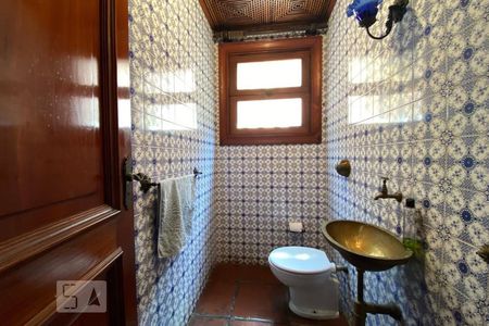 Casa à venda com 544m², 4 quartos e 3 vagasBanheiro 2