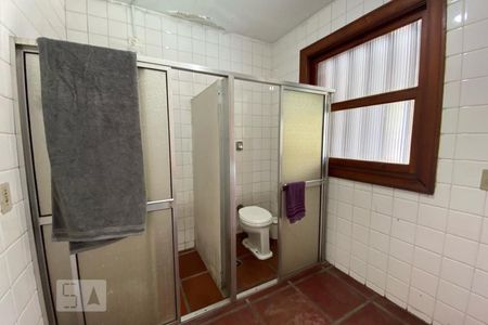 Casa à venda com 544m², 4 quartos e 3 vagasQuintal - Banheiro 1