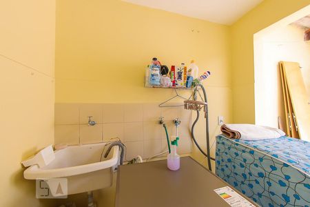 Casa à venda com 142m², 4 quartos e 2 vagasArea de Serviço