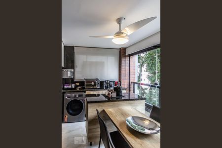 Sala de apartamento à venda com 2 quartos, 57m² em Consolação, São Paulo