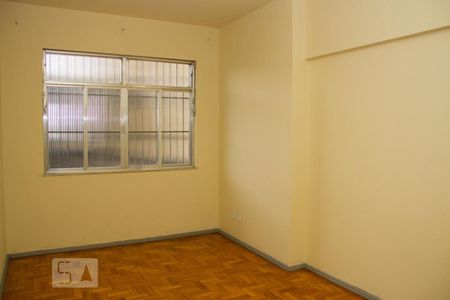 Sala de apartamento para alugar com 1 quarto, 54m² em Madureira, Rio de Janeiro