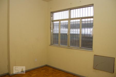 Suíte de apartamento para alugar com 1 quarto, 54m² em Madureira, Rio de Janeiro