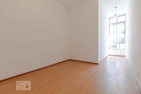 Apartamento para alugar com 88m², 2 quartos e 1 vaga Apartamento para alugar com 88m², 2 quartos e 1 vagaQuarto