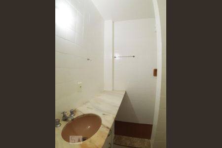 Apartamento para alugar com 200m², 2 quartos e 1 vaga Apartamento para alugar com 200m², 2 quartos e 1 vagaBANHEIRO