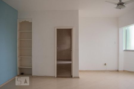 SALA de apartamento para alugar com 2 quartos, 200m² em Centro, Nova Iguaçu