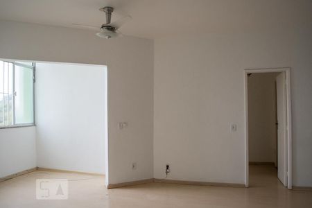 SALA de apartamento para alugar com 2 quartos, 200m² em Centro, Nova Iguaçu