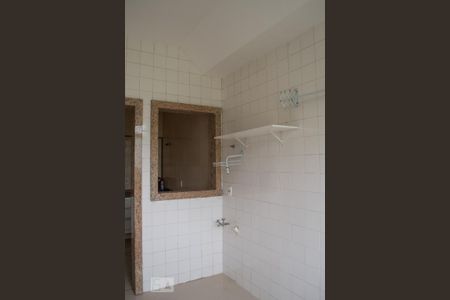 Apartamento para alugar com 200m², 2 quartos e 1 vaga Apartamento para alugar com 200m², 2 quartos e 1 vagaÁREA DE SERVIÇO