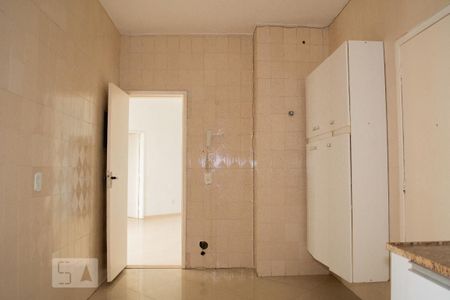 Apartamento para alugar com 200m², 2 quartos e 1 vaga Apartamento para alugar com 200m², 2 quartos e 1 vagaCOZINHA - ARMÁRIOS