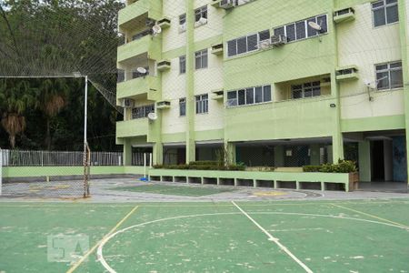 Apartamento para alugar com 200m², 2 quartos e 1 vaga Apartamento para alugar com 200m², 2 quartos e 1 vagaQUADRA ESPORTIVA