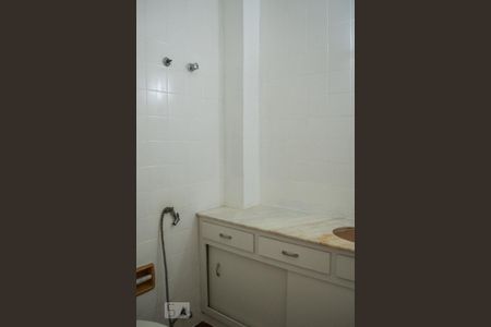 Apartamento para alugar com 200m², 2 quartos e 1 vaga Apartamento para alugar com 200m², 2 quartos e 1 vagaBANHEIRO