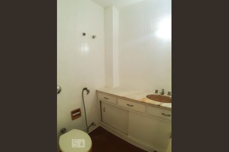 Apartamento para alugar com 200m², 2 quartos e 1 vaga Apartamento para alugar com 200m², 2 quartos e 1 vagaBANHEIRO