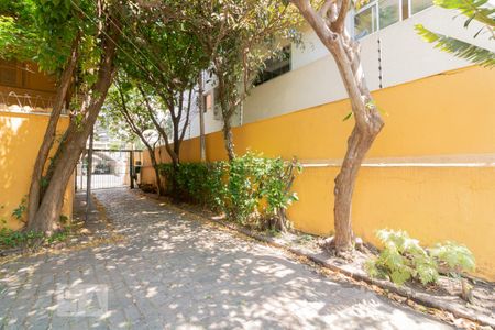 Casa à venda com 100m², 2 quartos e 2 vagasFachada