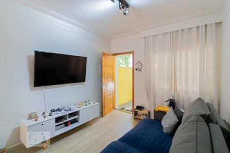 Casa à venda com 100m², 2 quartos e 2 vagasSala