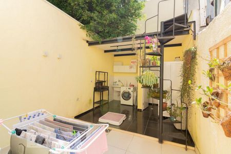 Casa à venda com 100m², 2 quartos e 2 vagasÁrea de Serviço