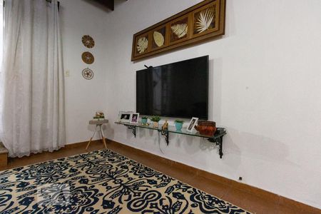 Sala de casa para alugar com 3 quartos, 249m² em Vila Dalila, São Paulo