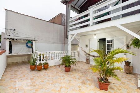 Varanda sala de casa para alugar com 3 quartos, 249m² em Vila Dalila, São Paulo