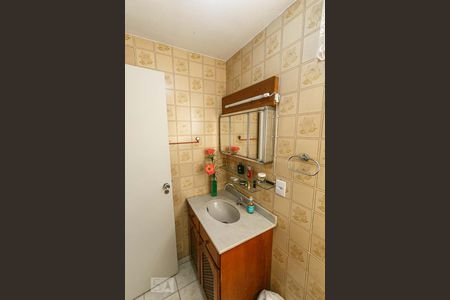 Banheiro de apartamento para alugar com 1 quarto, 49m² em Centro Histórico, Porto Alegre