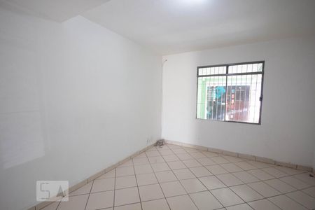 Sala de casa à venda com 2 quartos, 110m² em Cidade das Flores, Farol