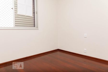 Apartamento para alugar com 110m², 3 quartos e 1 vaga Apartamento para alugar com 110m², 3 quartos e 1 vagaQuarto 2