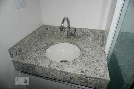 Banheiro de apartamento à venda com 1 quarto, 37m² em Vila Aricanduva, São Paulo