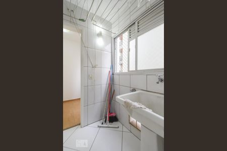 Apartamento à venda com 72m², 2 quartos e 1 vagaÁrea de Serviço