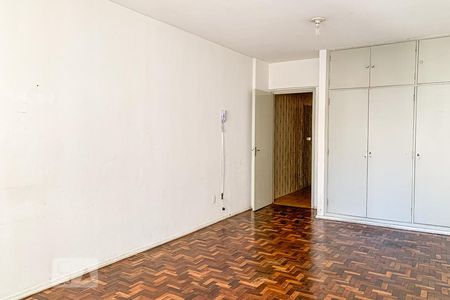 Sala/Quarto de kitnet/studio à venda com 1 quarto, 30m² em Centro, Campinas