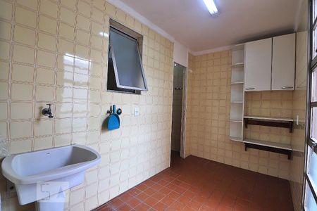 Apartamento para alugar com 122m², 3 quartos e 1 vagaÁrea de Serviço