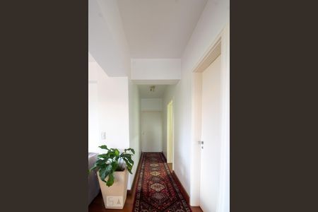 Apartamento à venda com 200m², 3 quartos e 2 vagas Apartamento à venda com 200m², 3 quartos e 2 vagasCorredor