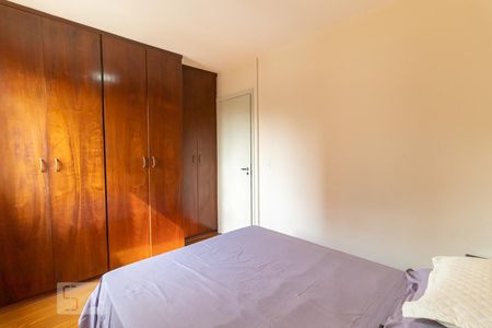 Quarto 1 de apartamento à venda com 2 quartos, 49m² em Sumaré, São Paulo