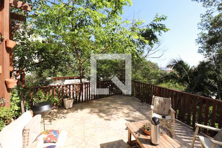 Casa à venda com 700m², 2 quartos e 2 vagasÁrea comum