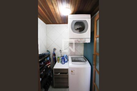 Casa à venda com 700m², 2 quartos e 2 vagasÁrea de serviço