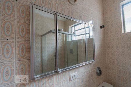 Casa à venda com 280m², 3 quartos e 3 vagasBanheiro