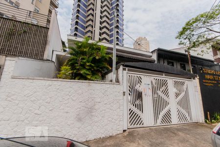 Casa à venda com 280m², 3 quartos e 3 vagasFachada