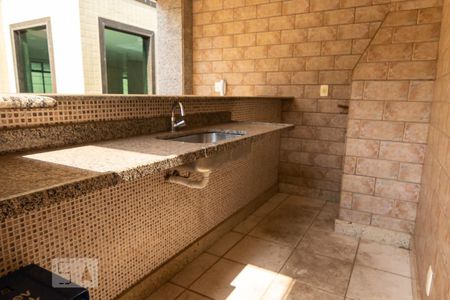 Apartamento à venda com 200m², 4 quartos e 3 vagasÁrea de churrasqueira