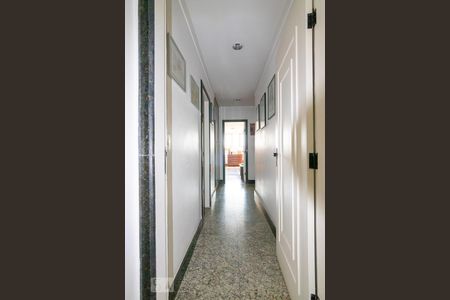 Apartamento à venda com 200m², 4 quartos e 3 vagasCorredor